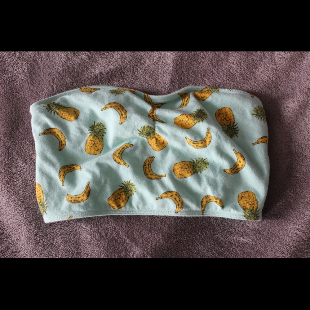 Bandeau pineapples and bananas